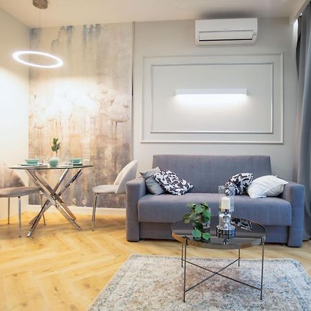 Targowa Bright Studio By Sofija Βαρσοβία Εξωτερικό φωτογραφία