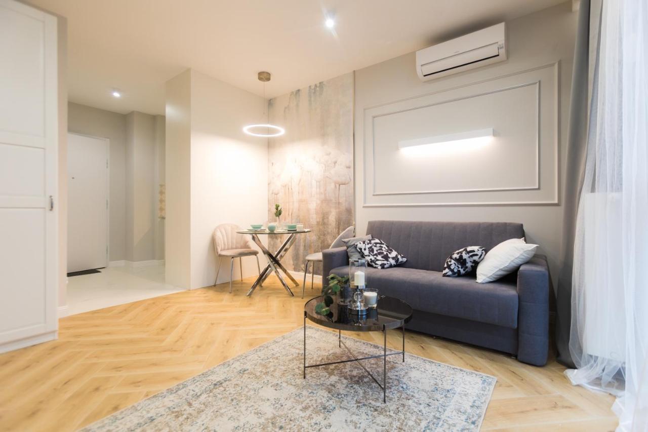 Targowa Bright Studio By Sofija Βαρσοβία Εξωτερικό φωτογραφία
